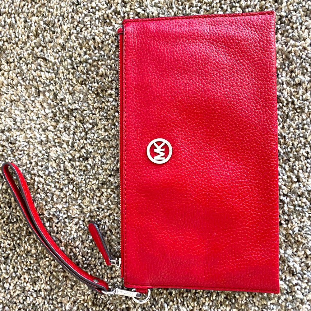 Michael Kors wristlet